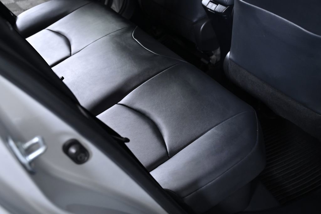 Used 2022 Toyota Prius Prime XLE image 38