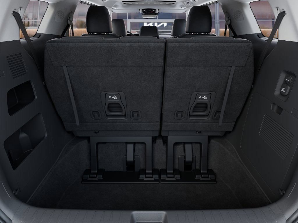 New 2026 Kia Carnival SX w/ SX Dark Edition Package FWD image 19