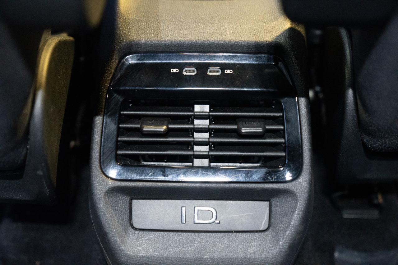 Used 2022 Volkswagen ID.4 Pro RWD image 25