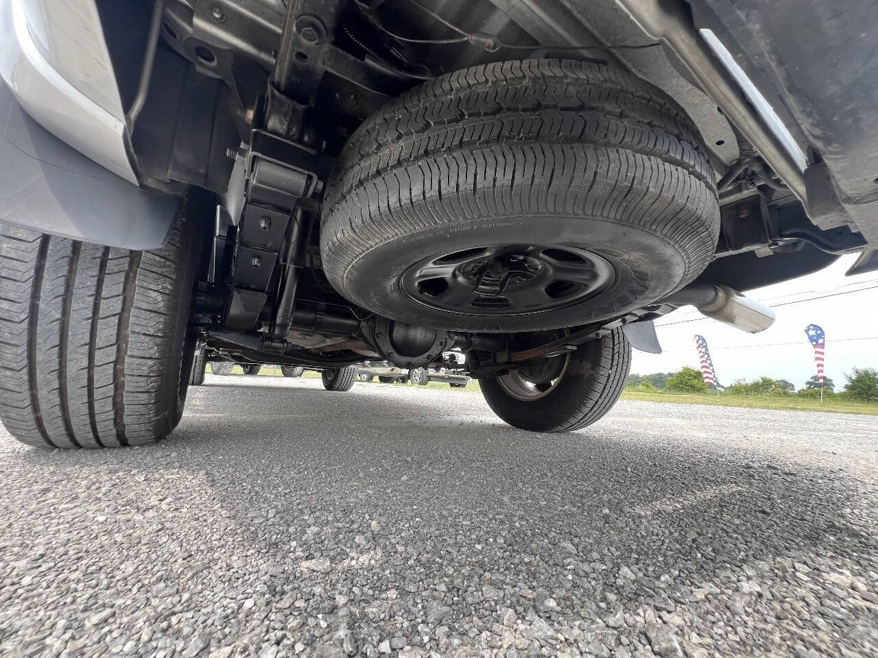 Used 2010 GMC Canyon SLE AWD/4WD image 9