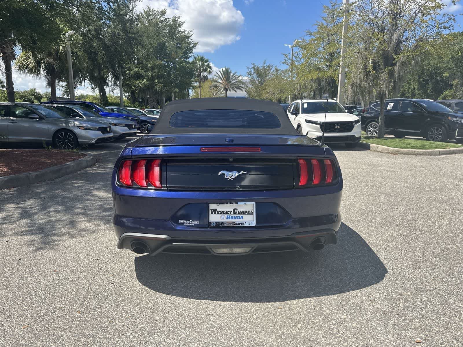 Used 2020 Ford Mustang Premium RWD image 4