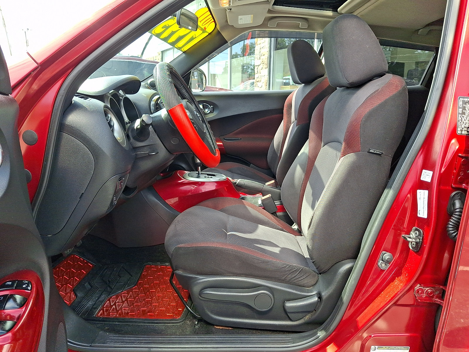 Used 2011 Nissan Juke SV AWD/4WD image 13