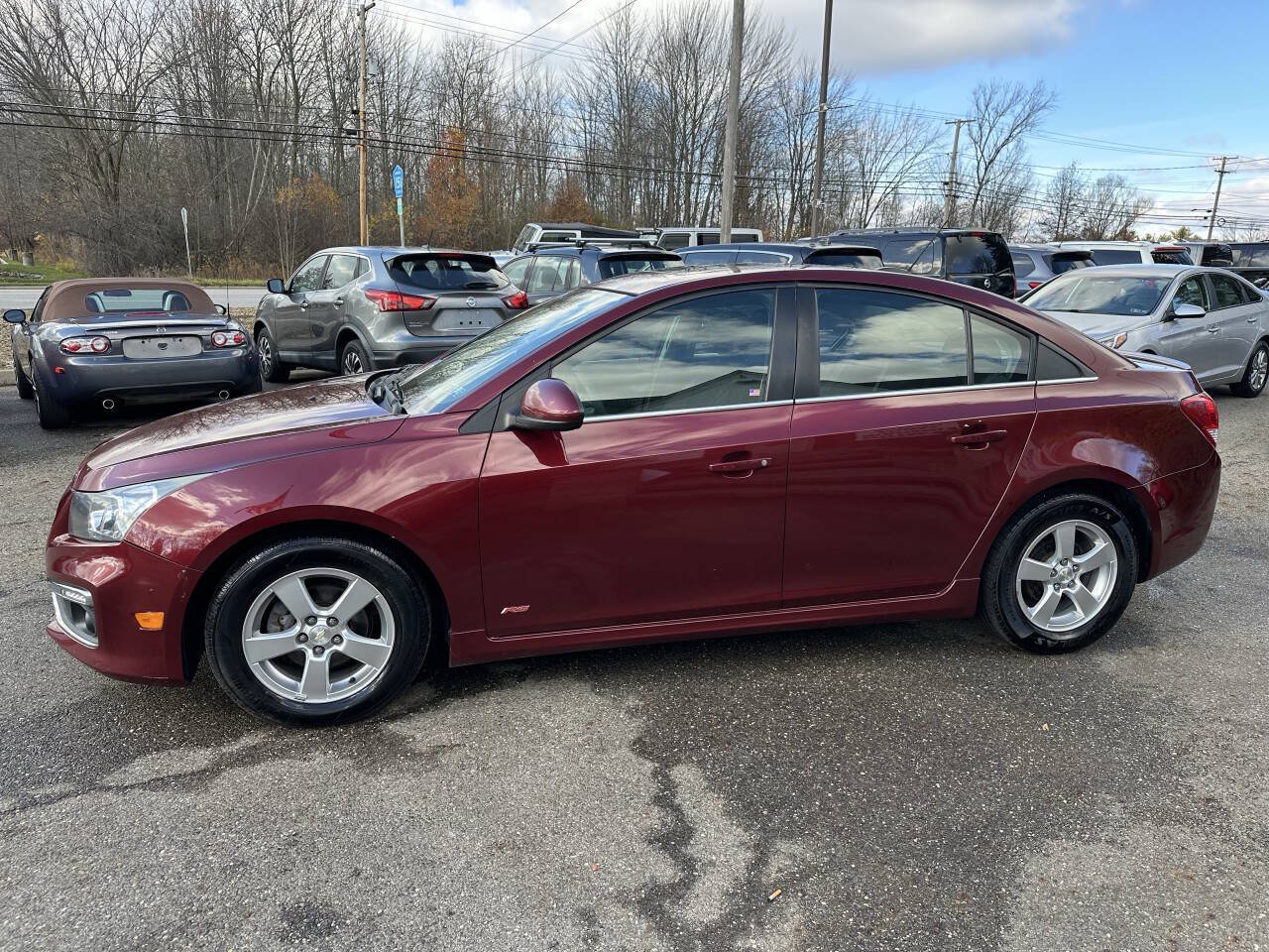 Used 2015 Chevrolet Cruze LT w/ Sun And Sound Package FWD image 3