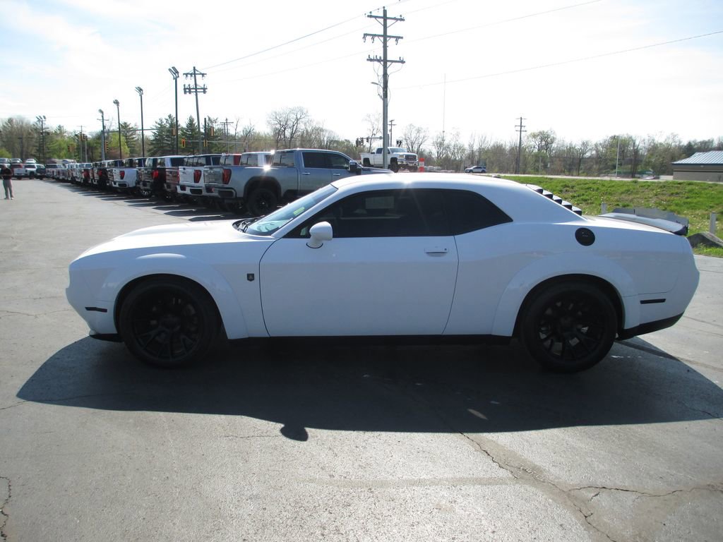 Used 2021 Dodge Challenger R/T w/ Blacktop Package image 9
