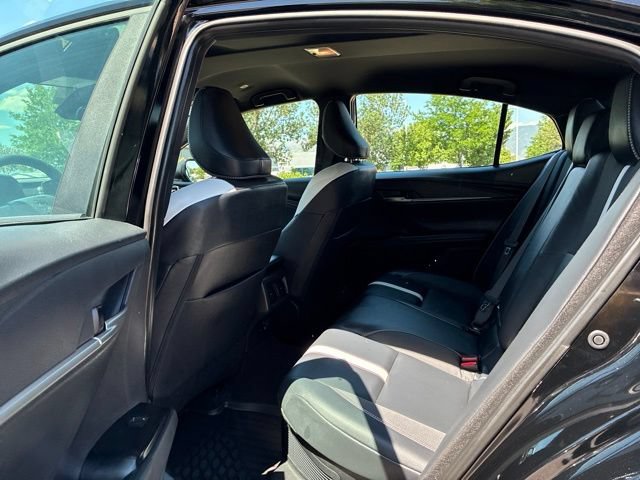 Used 2025 Toyota Camry SE FWD image 15