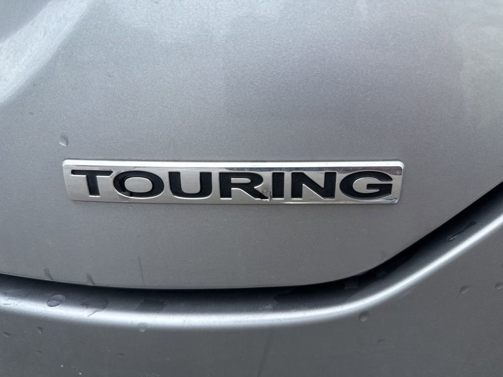 Used 2023 Honda Pilot Touring image 4
