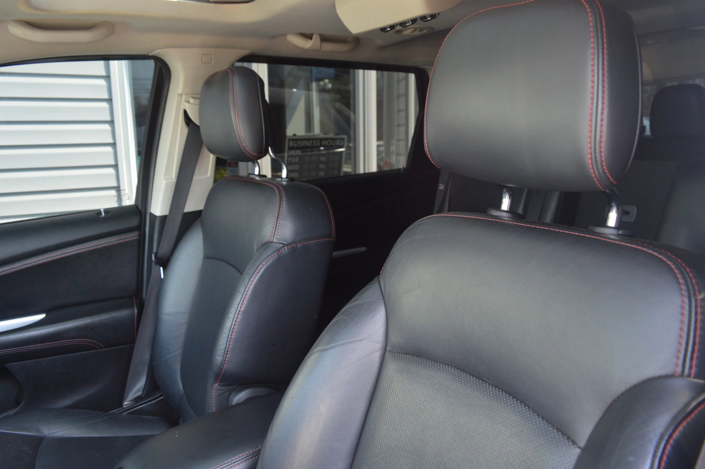 Used 2015 Dodge Journey R/T w/ Flexible Seating Group image 12