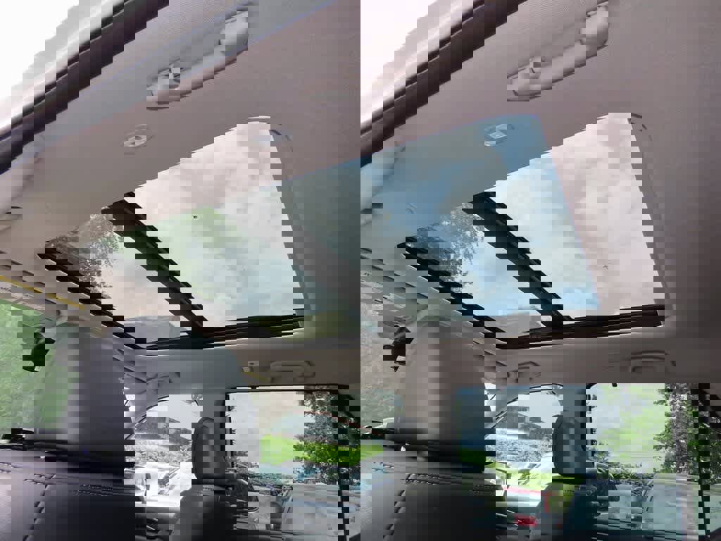 New 2025 Honda Pilot Touring image 16