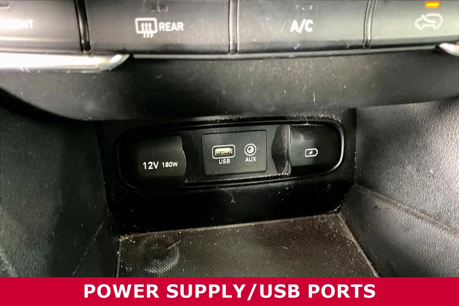 Used 2019 Hyundai Santa Fe SE image 14