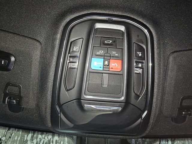 Used 2024 Jeep Grand Cherokee Limited AWD/4WD image 20