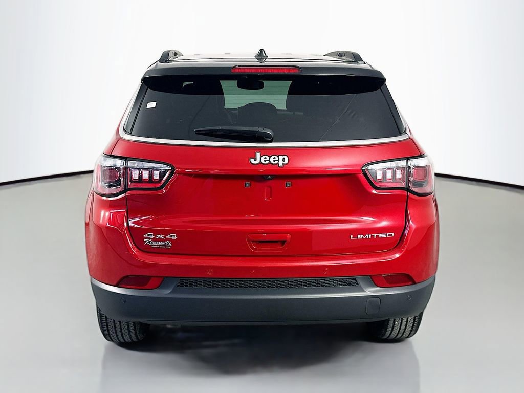 Used 2025 Jeep Compass Limited AWD/4WD image 6