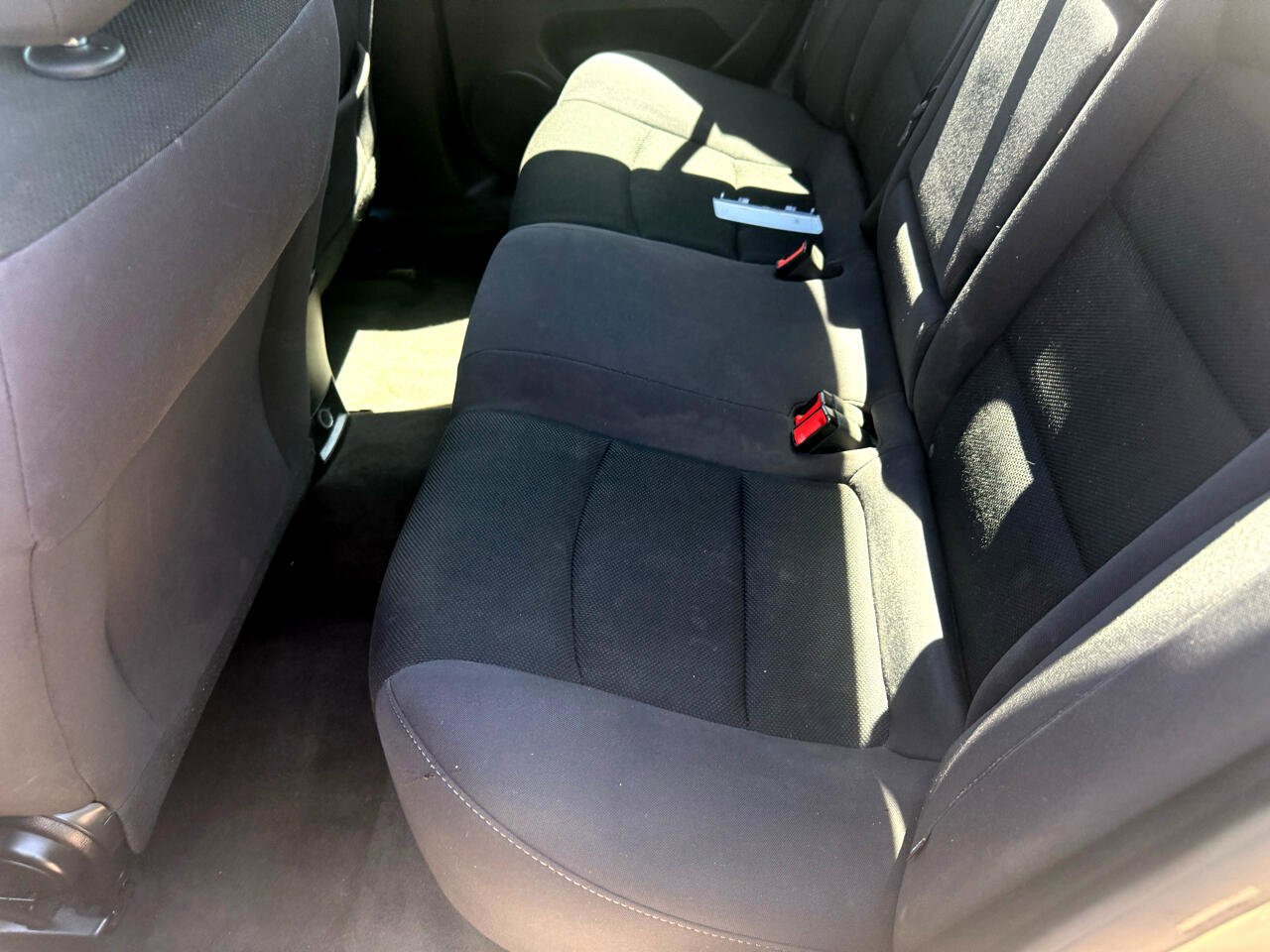 Used 2015 Chevrolet Cruze LT image 36