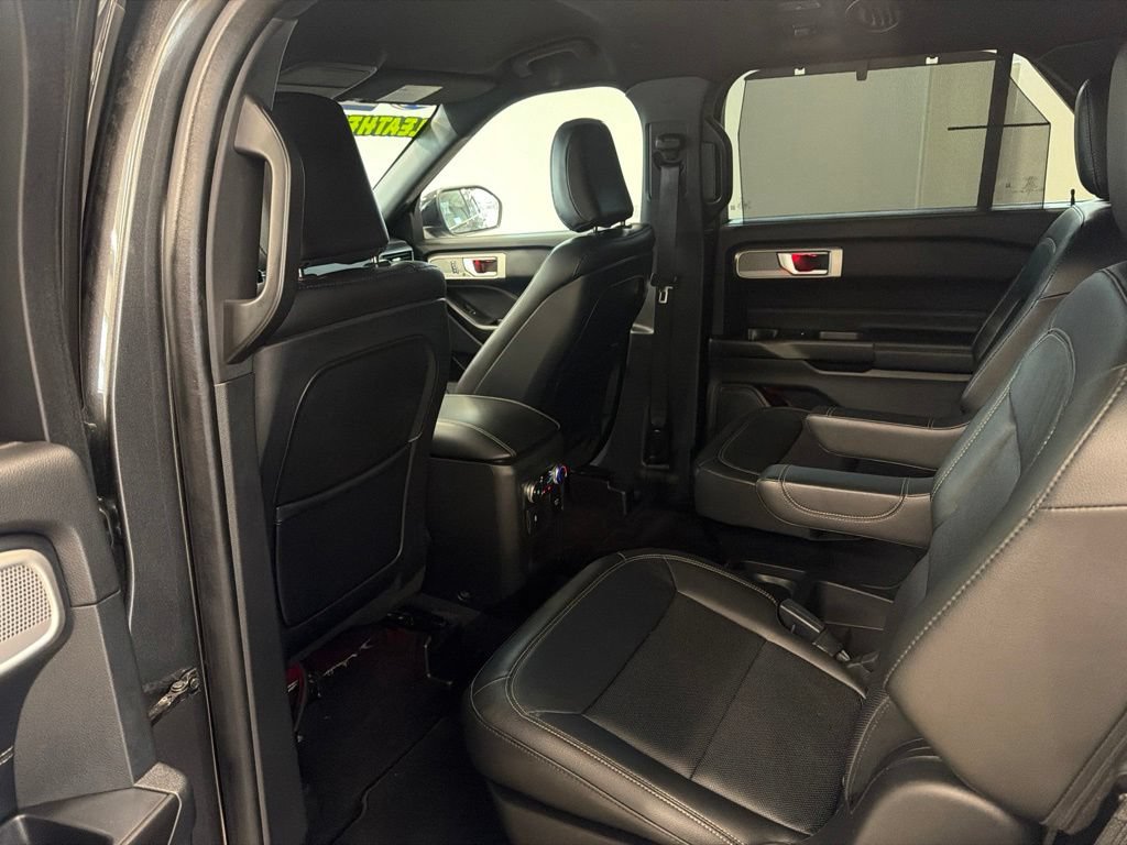 Certified 2020 Ford Explorer Limited w/ Hybrid Equipment Group 310A AWD/4WD image 56