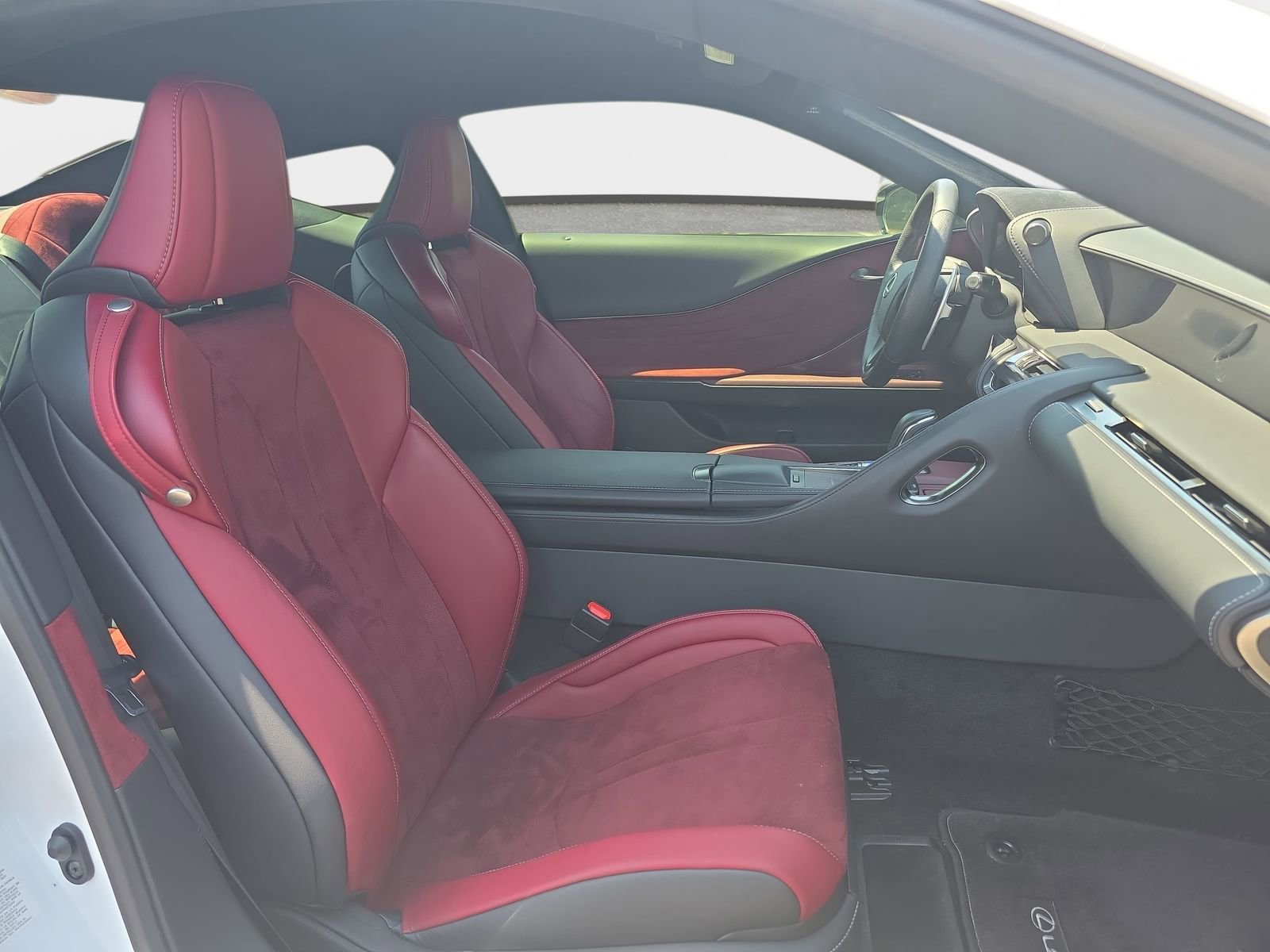 Used 2018 Lexus LC 500 Coupe w/ Performance Package RWD image 10