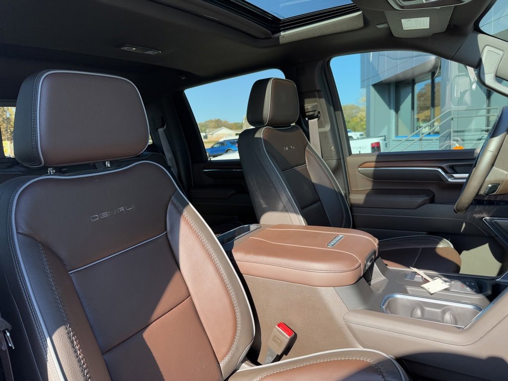 Used 2024 GMC Sierra 2500 Denali w/ Denali Reserve Package image 20