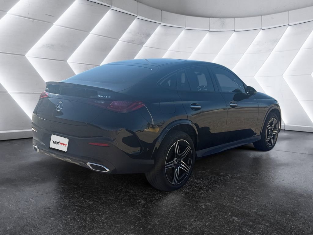 Used 2025 Mercedes-Benz GLC 300 4MATIC image 4