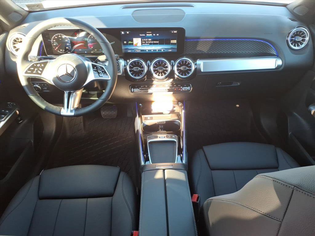 New 2026 Mercedes-Benz GLB 250 4MATIC image 7