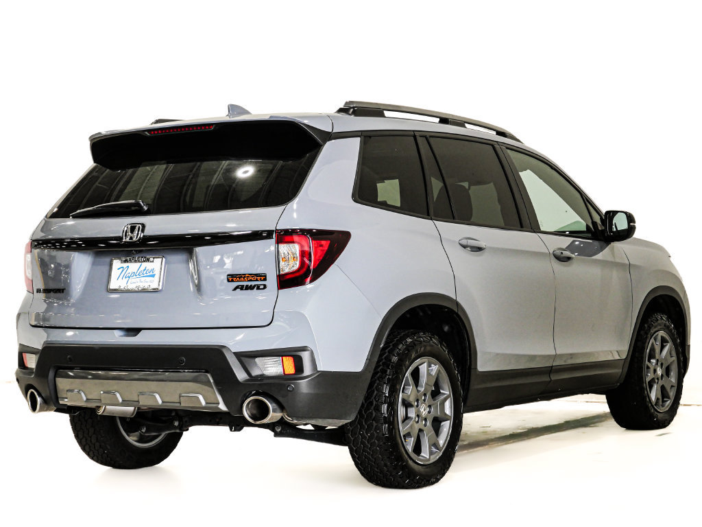 Used 2025 Honda Passport TrailSport image 7