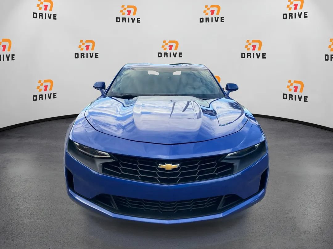 Used 2022 Chevrolet Camaro LT RWD image 8