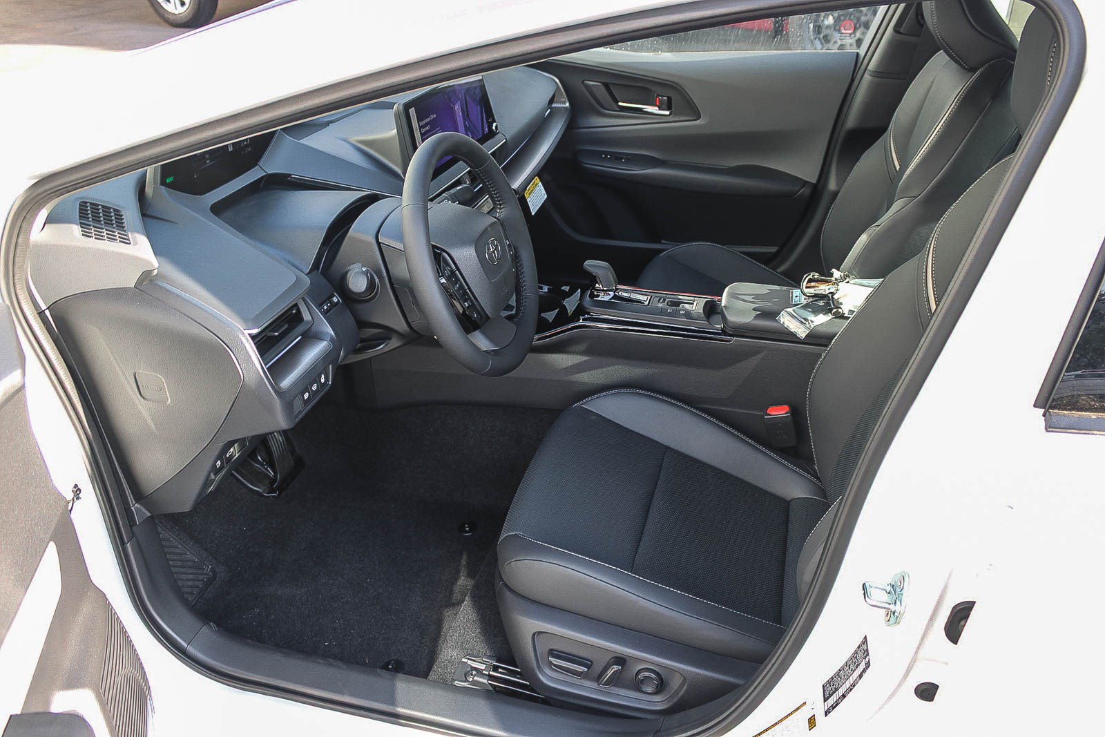 New 2027 Toyota Prius Limited FWD image 20