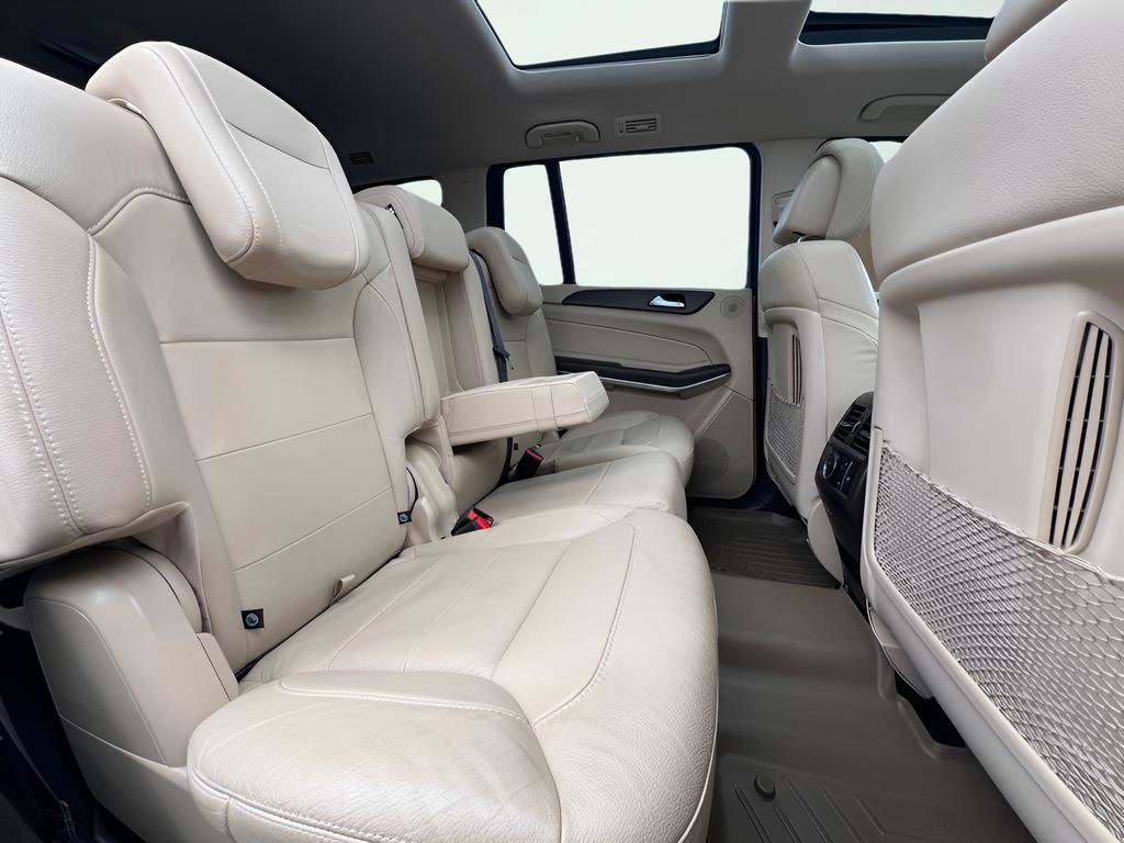 Used 2017 Mercedes-Benz GLS 550 4MATIC image 30