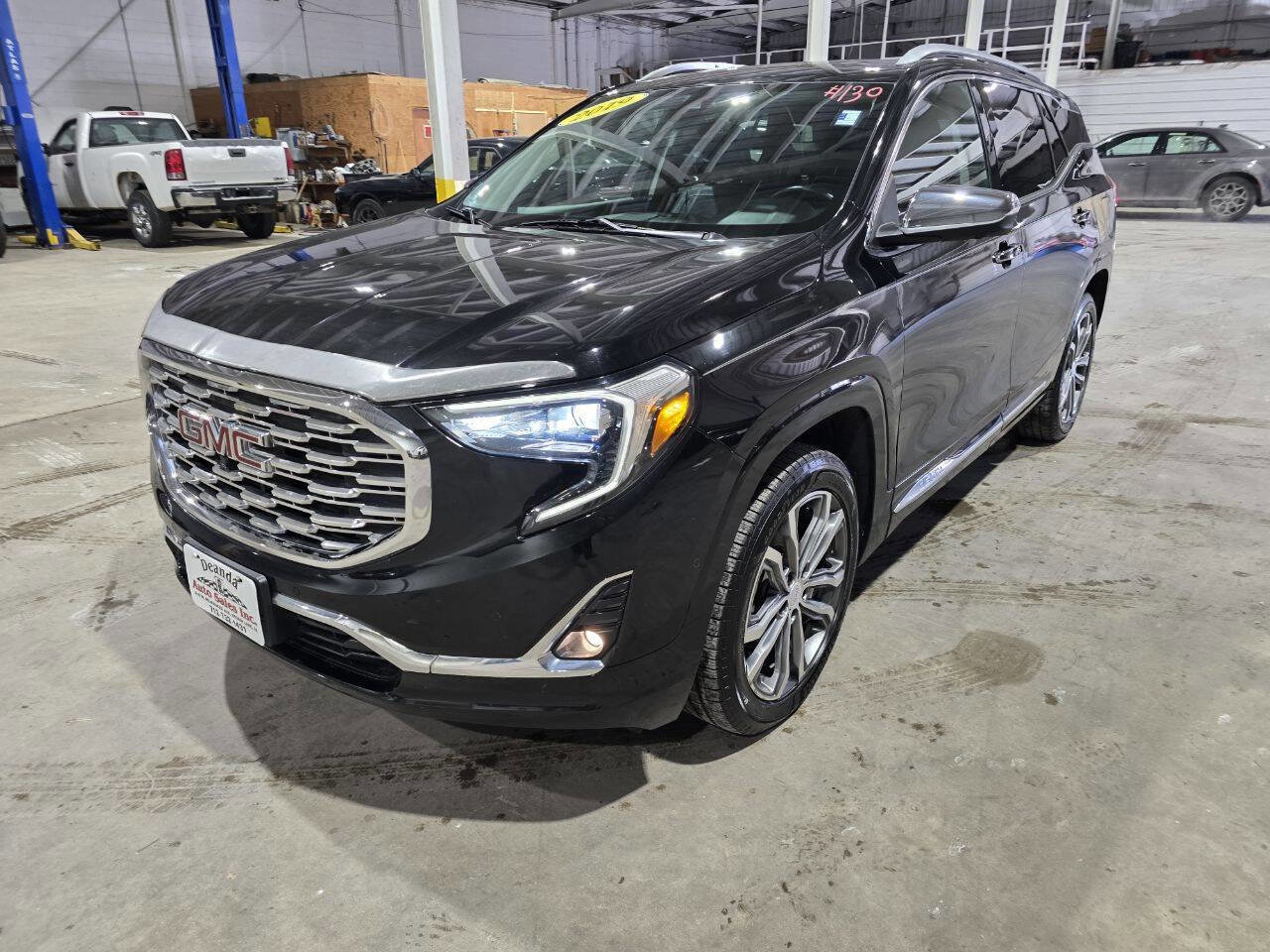 Used 2019 GMC Terrain Denali w/ Advanced Safety Package AWD/4WD image 2