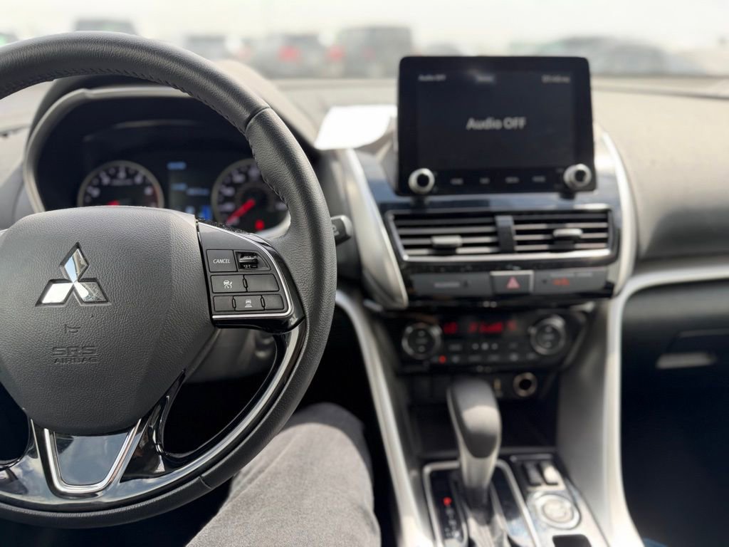 Used 2025 Mitsubishi Eclipse Cross SE image 6