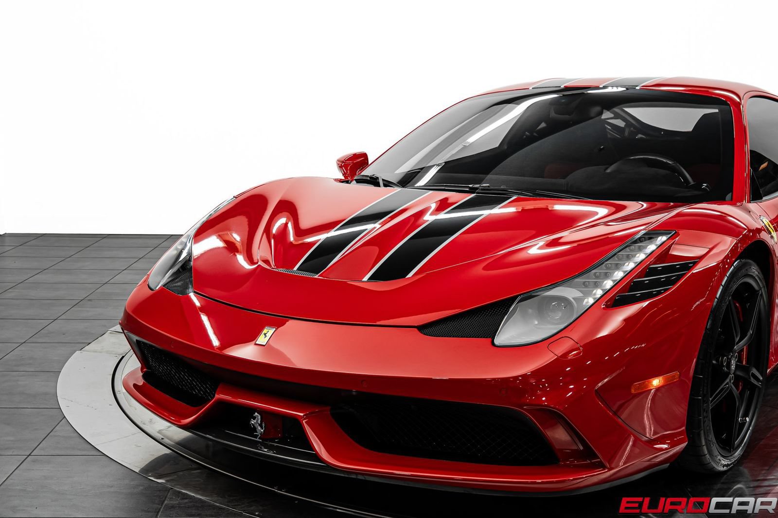 Used 2015 Ferrari 458 Speciale Coupe RWD image 15