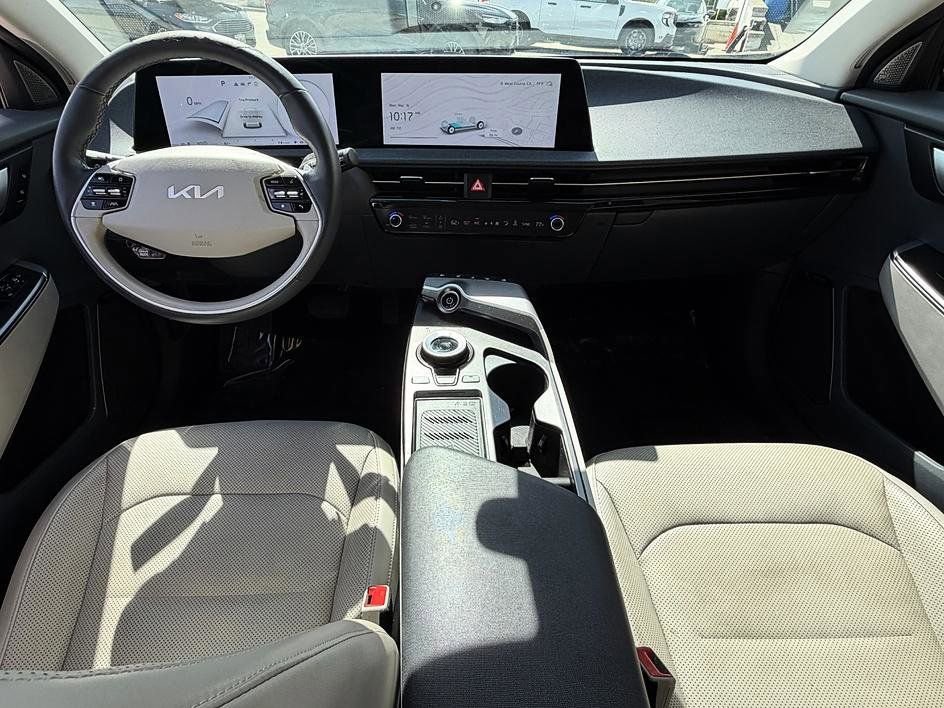 Used 2022 Kia EV6 Wind image 27