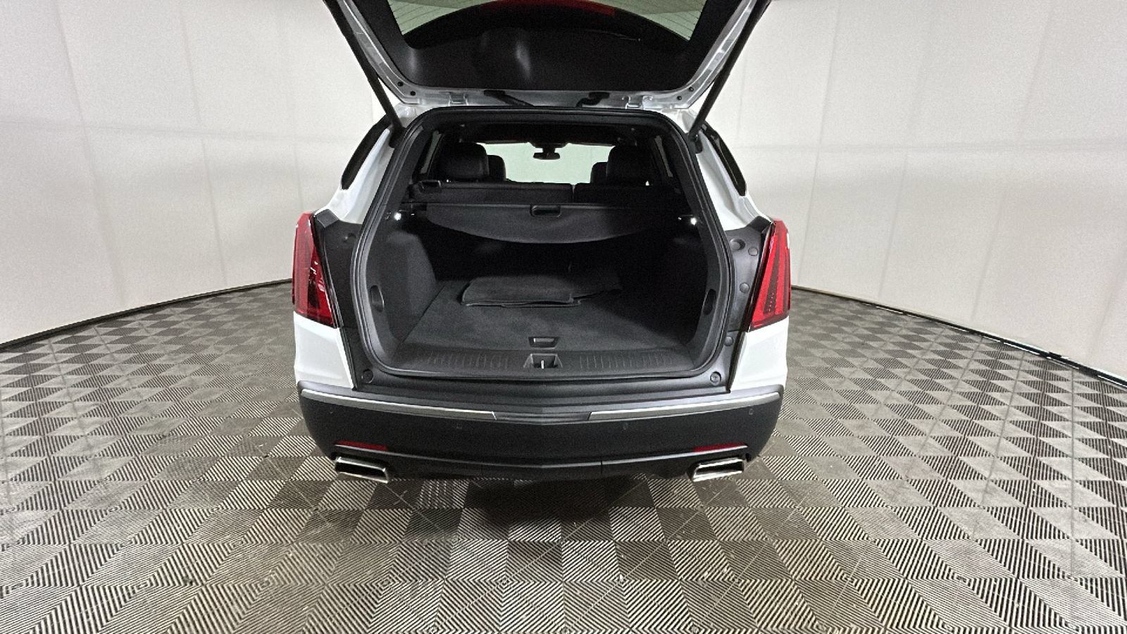 Used 2022 Cadillac XT5 Luxury AWD/4WD image 27
