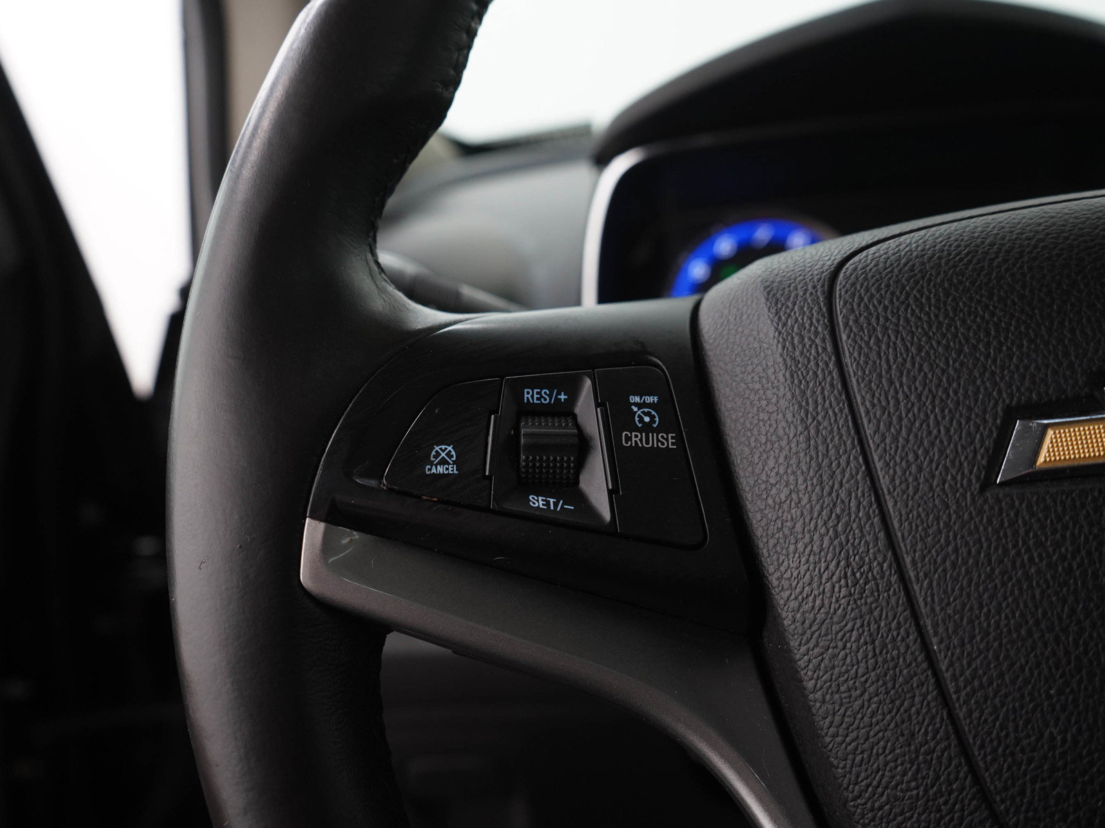 Used 2015 Chevrolet Trax LT w/ LT Sun and Sound Package FWD image 25