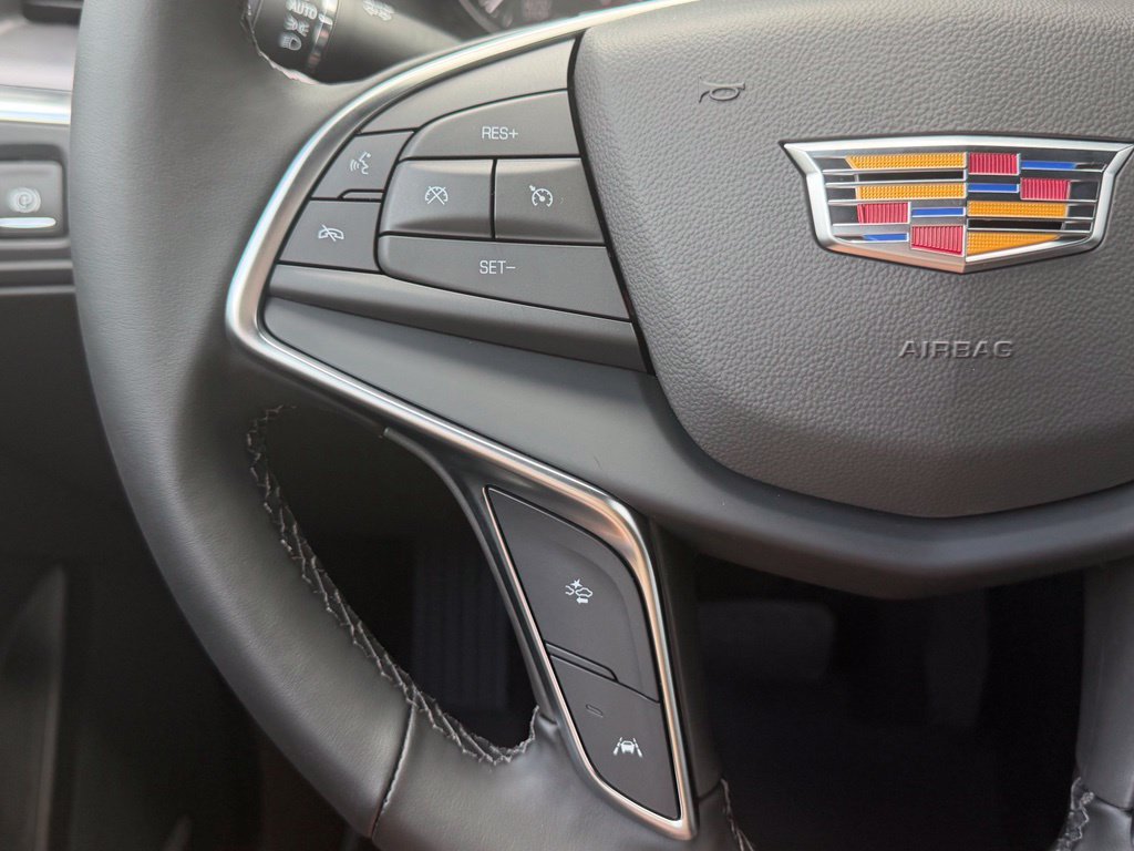 New 2026 Cadillac XT5 Luxury w/ LPO, Floor Liner Package AWD/4WD image 30