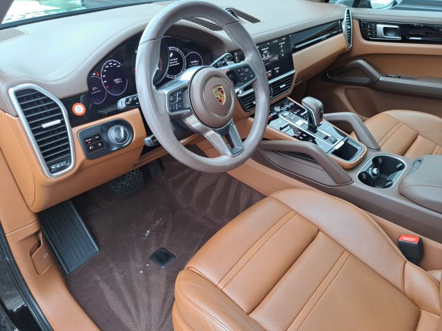 Certified 2021 Porsche Cayenne image 4
