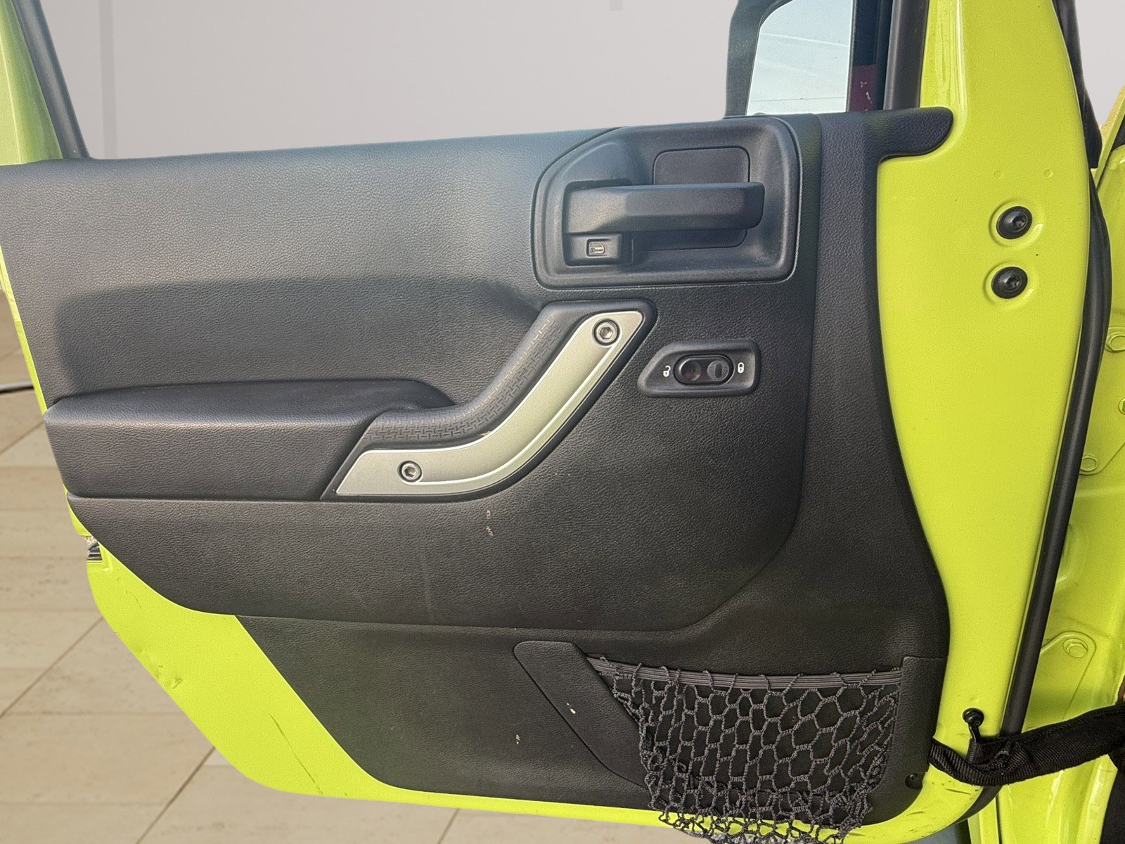 Used 2016 Jeep Wrangler Unlimited Sahara w/ Connectivity Group image 26