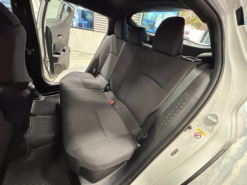 Used 2019 Toyota C-HR XLE FWD image 7