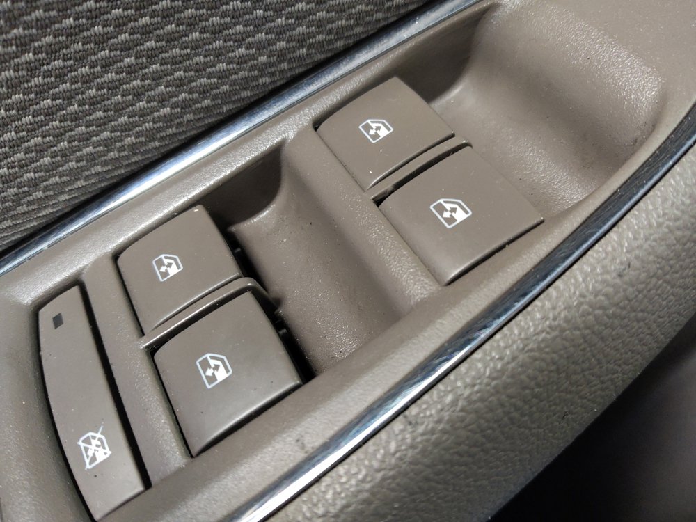 Used 2017 Chevrolet Cruze LT image 27