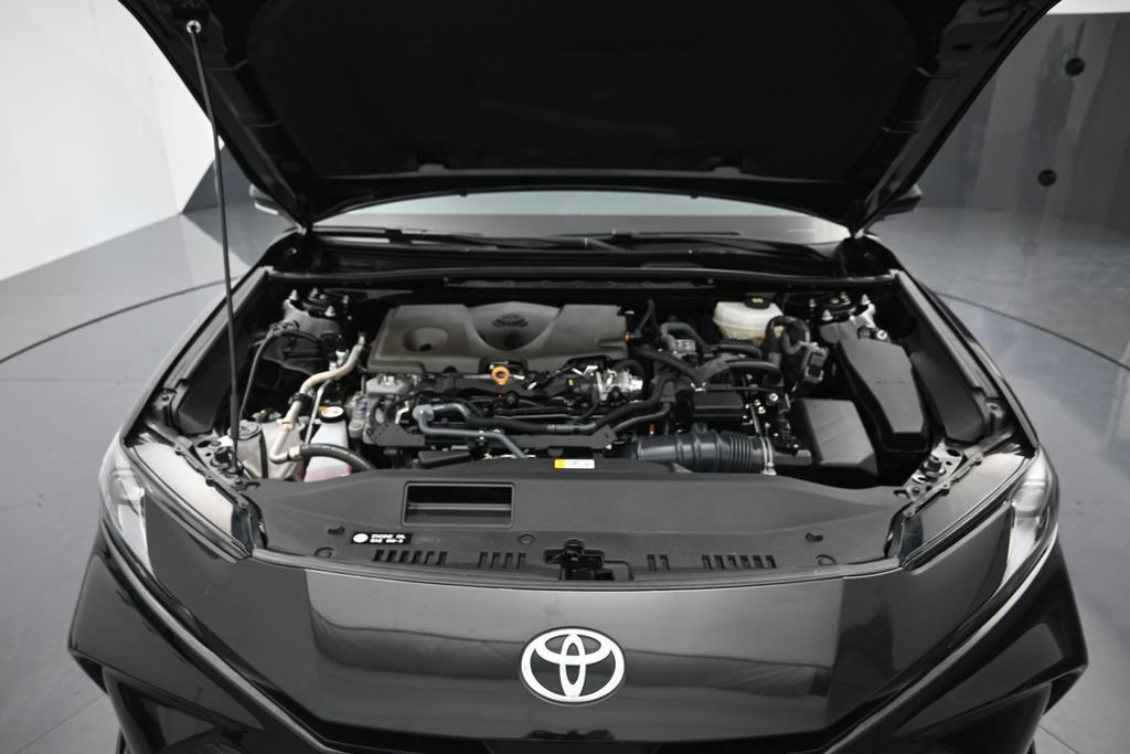 Used 2025 Toyota Camry LE FWD image 27