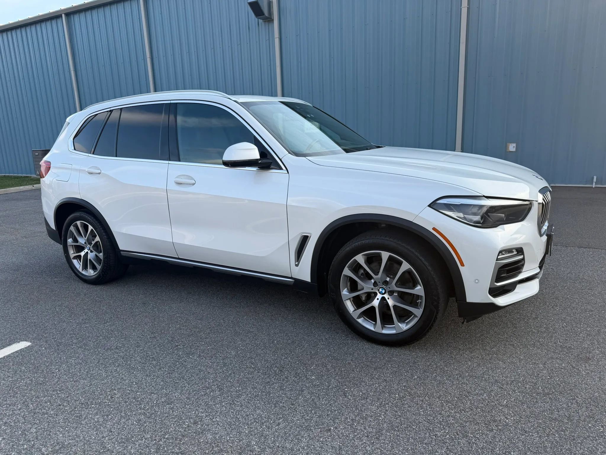 Used 2019 BMW X5 xDrive40i w/ Premium Package 2 image 13