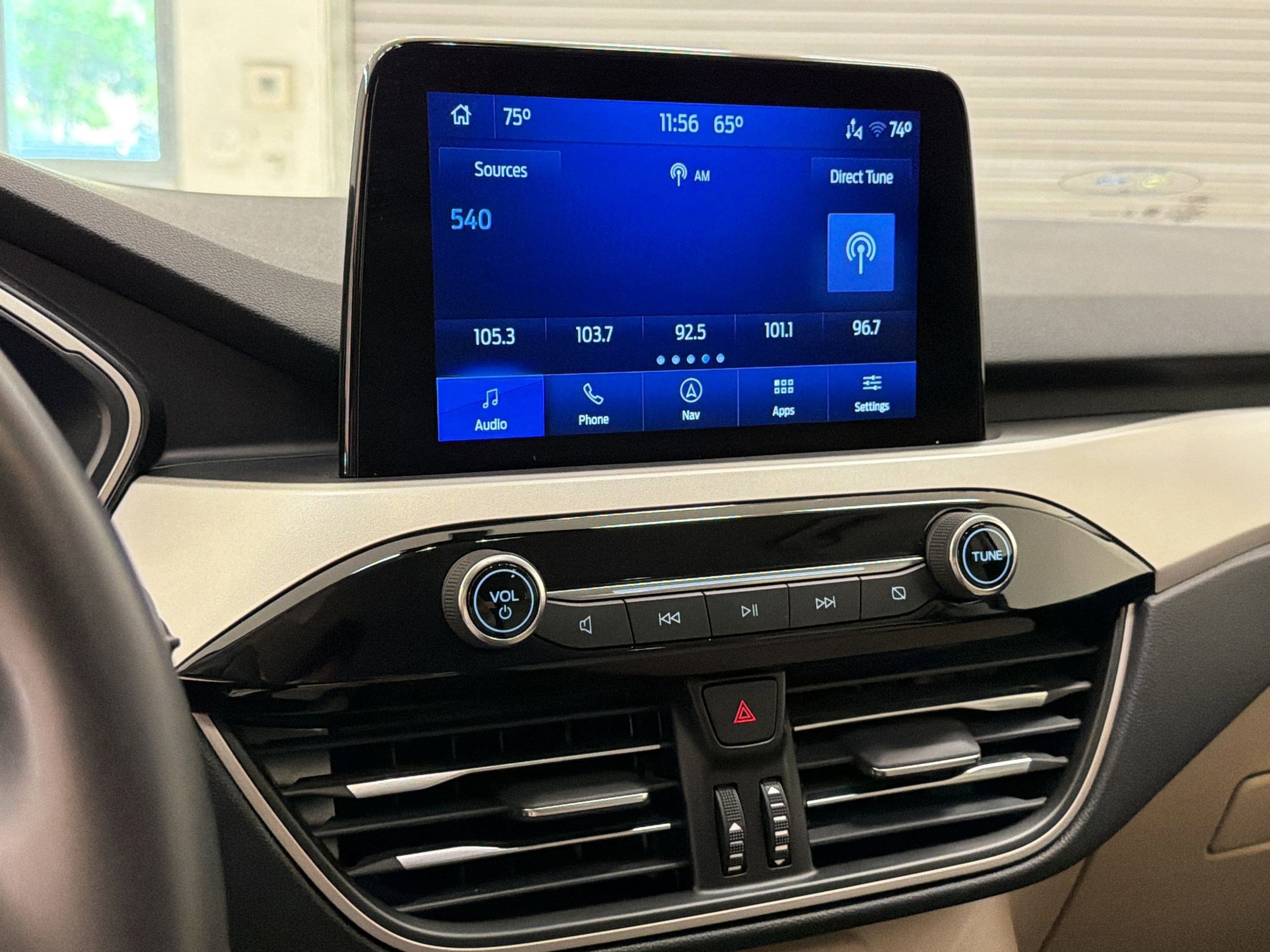 Certified 2022 Ford Escape SE w/ SE Sport Appearance Package FWD image 22