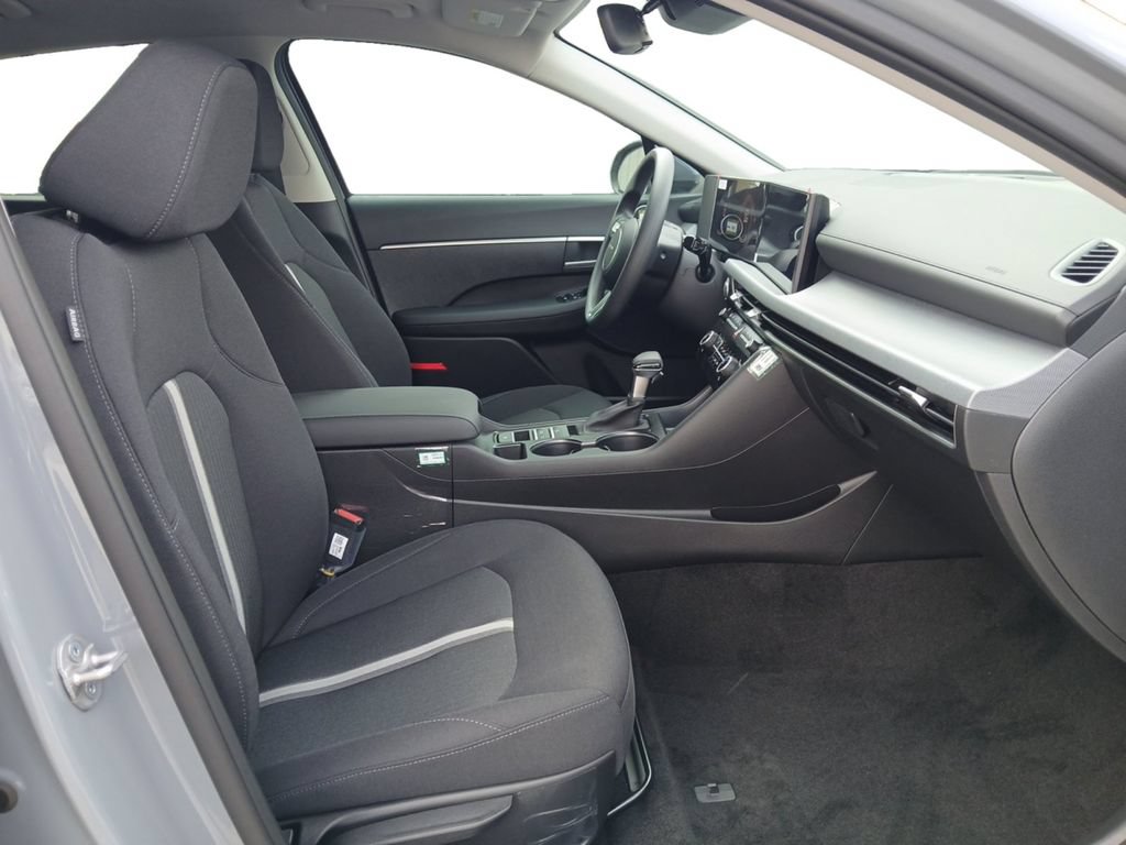 New 2026 Hyundai Sonata SE FWD image 15