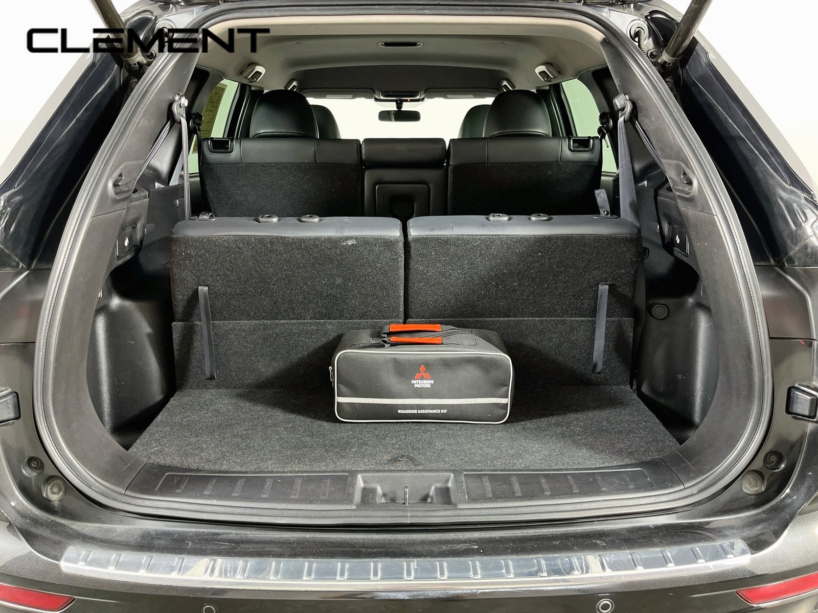 Used 2023 Mitsubishi Outlander SE AWD/4WD image 9