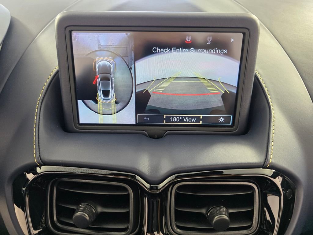 Used 2023 Aston Martin V8 Vantage Roadster RWD image 20