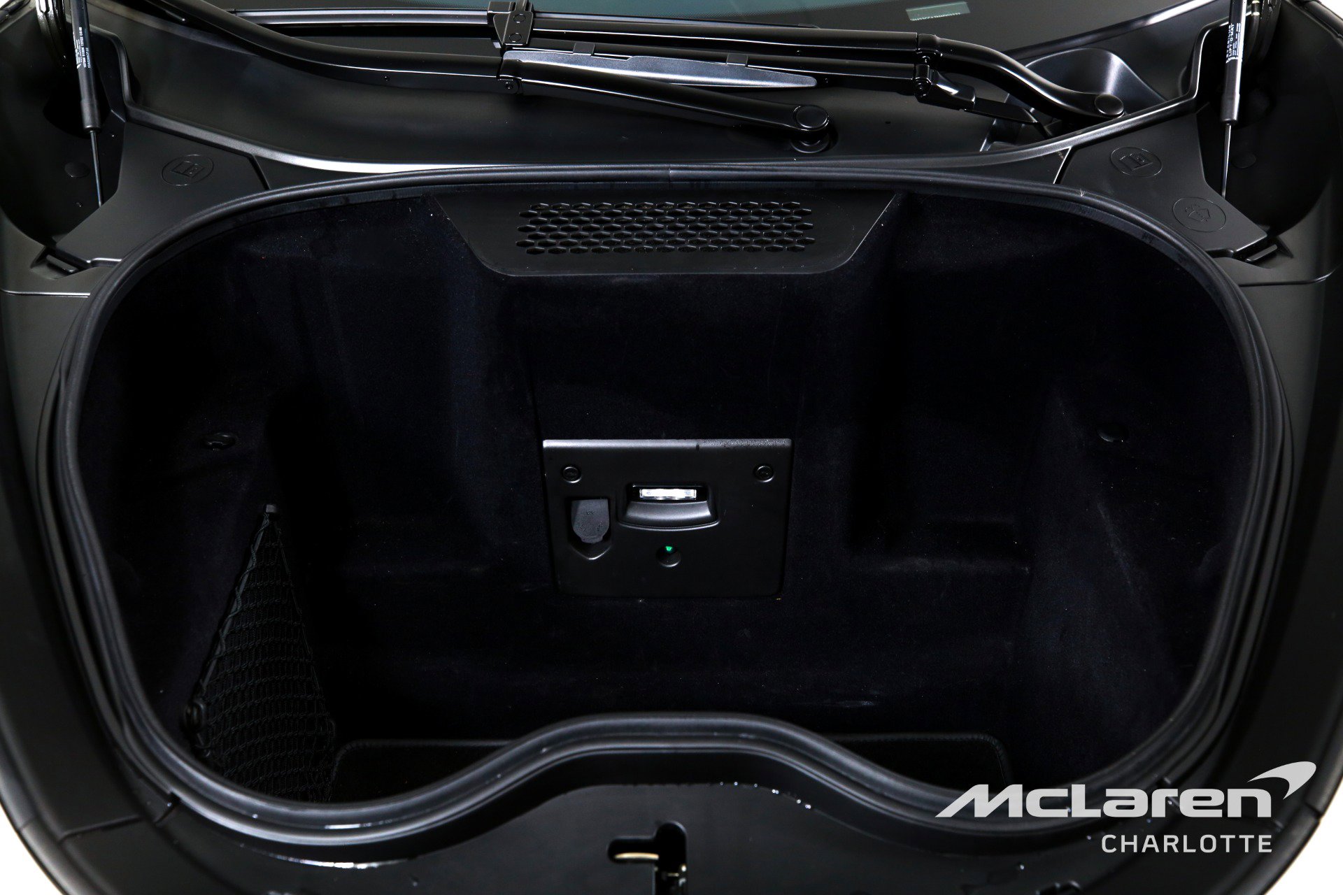 Used 2022 McLaren GT image 17