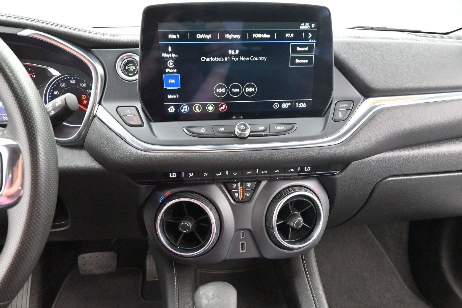 Used 2023 Chevrolet Blazer LT FWD image 21