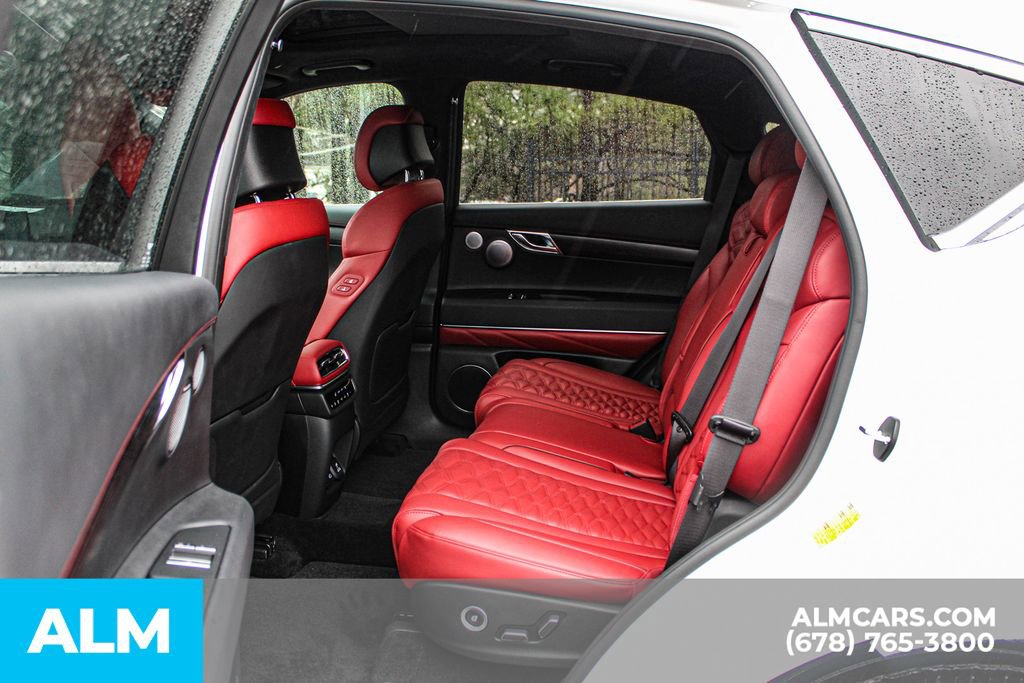 Used 2025 Genesis GV80 3.5T image 17