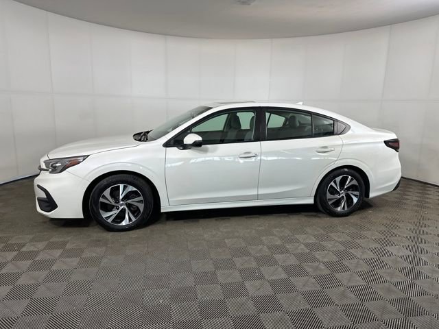 Used 2023 Subaru Legacy Premium image 6