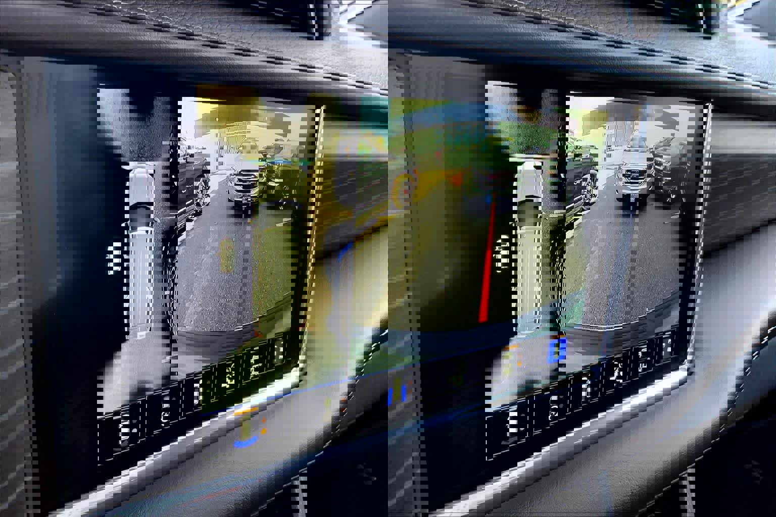 Certified 2023 GMC Yukon Denali image 27