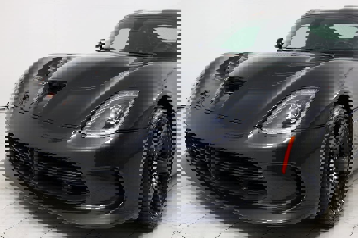 Used 2014 SRT Viper SRT-10 image 38