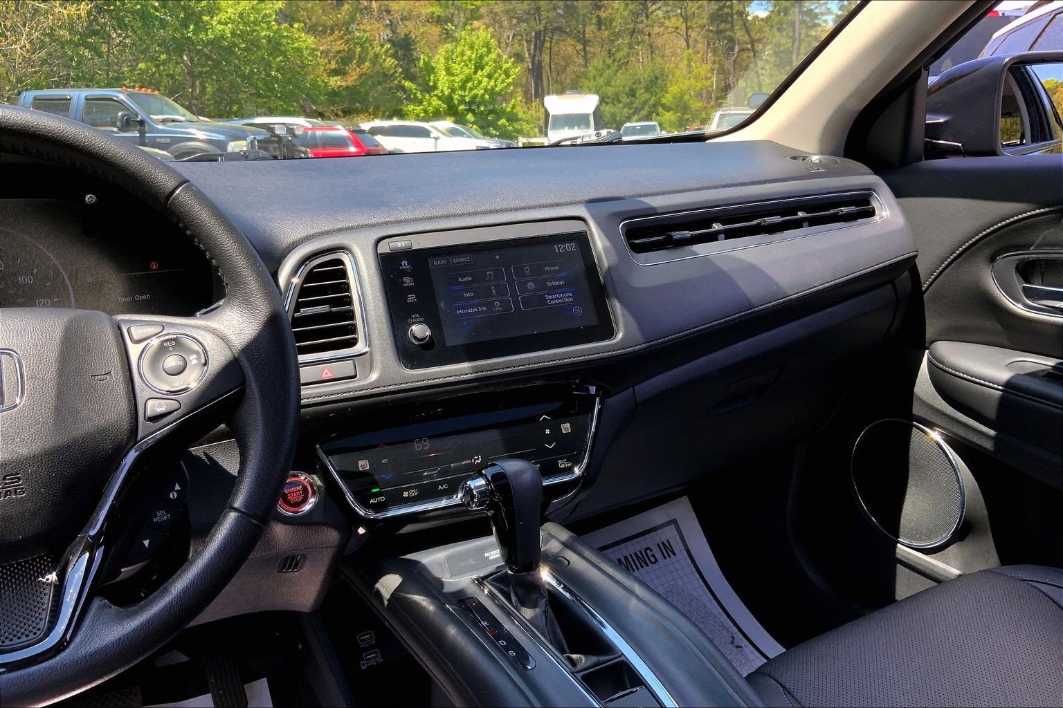Used 2022 Honda HR-V EX-L image 8