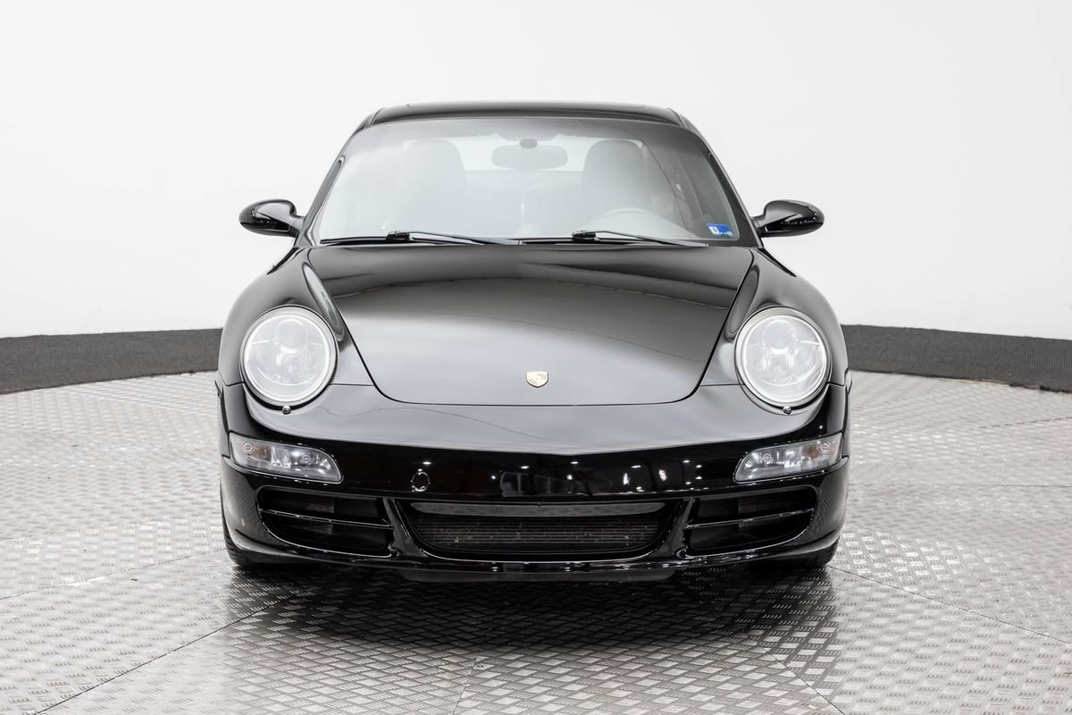 Used 2006 Porsche 911 Carrera 4 AWD/4WD image 3